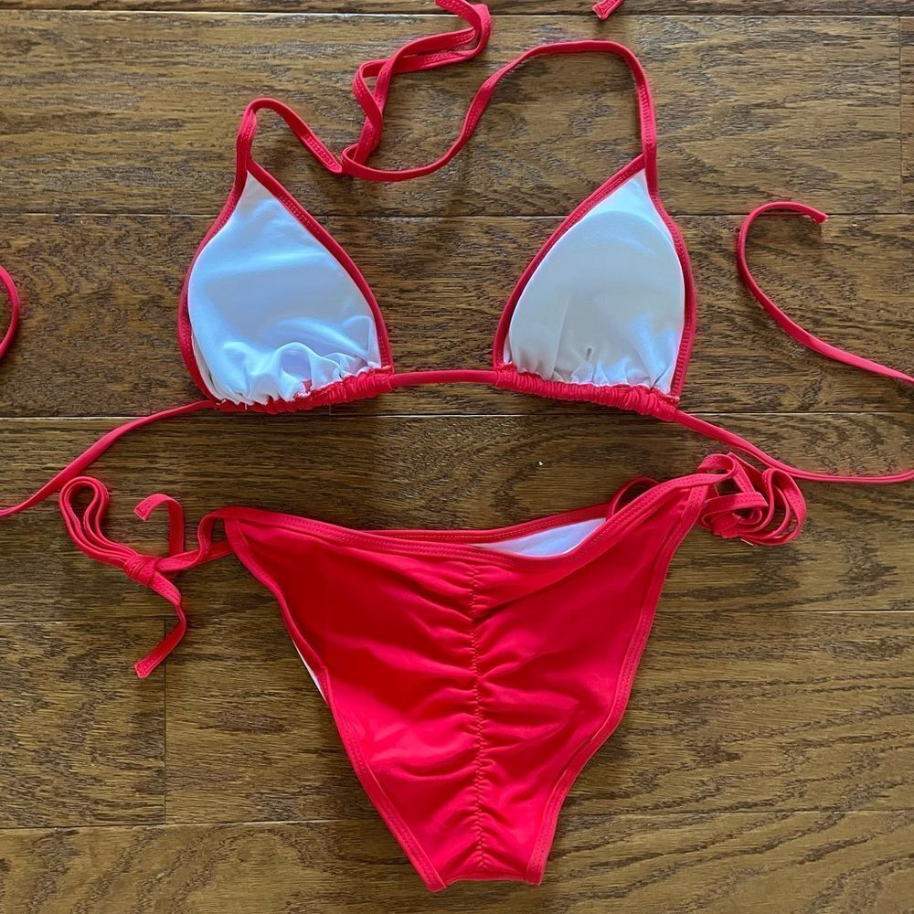 Red bikini set - Picture 5 of 5